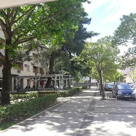Heart Of Downtown شقة بودغوريتْسا